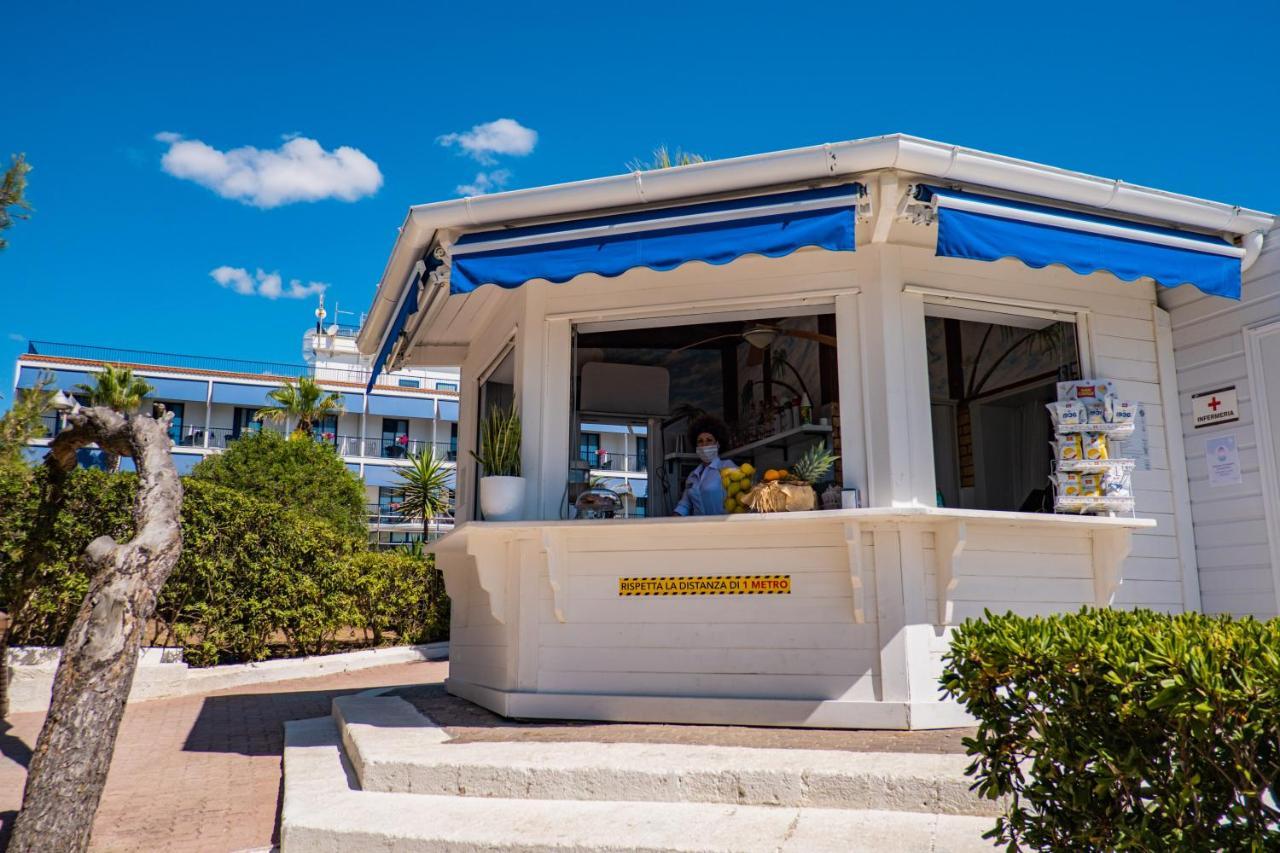 Ticho'S Greenblu Hotel Кастелланета-Марина Экстерьер фото