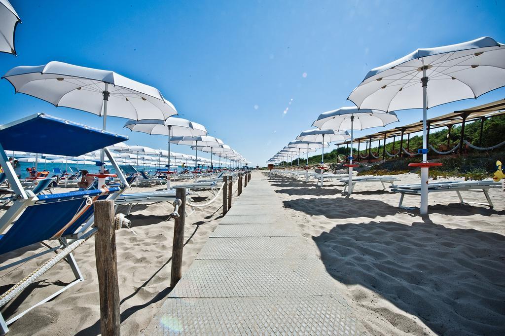 Ticho'S Greenblu Hotel Кастелланета-Марина Экстерьер фото