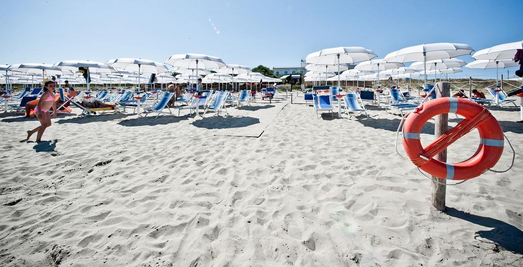 Ticho'S Greenblu Hotel Кастелланета-Марина Экстерьер фото