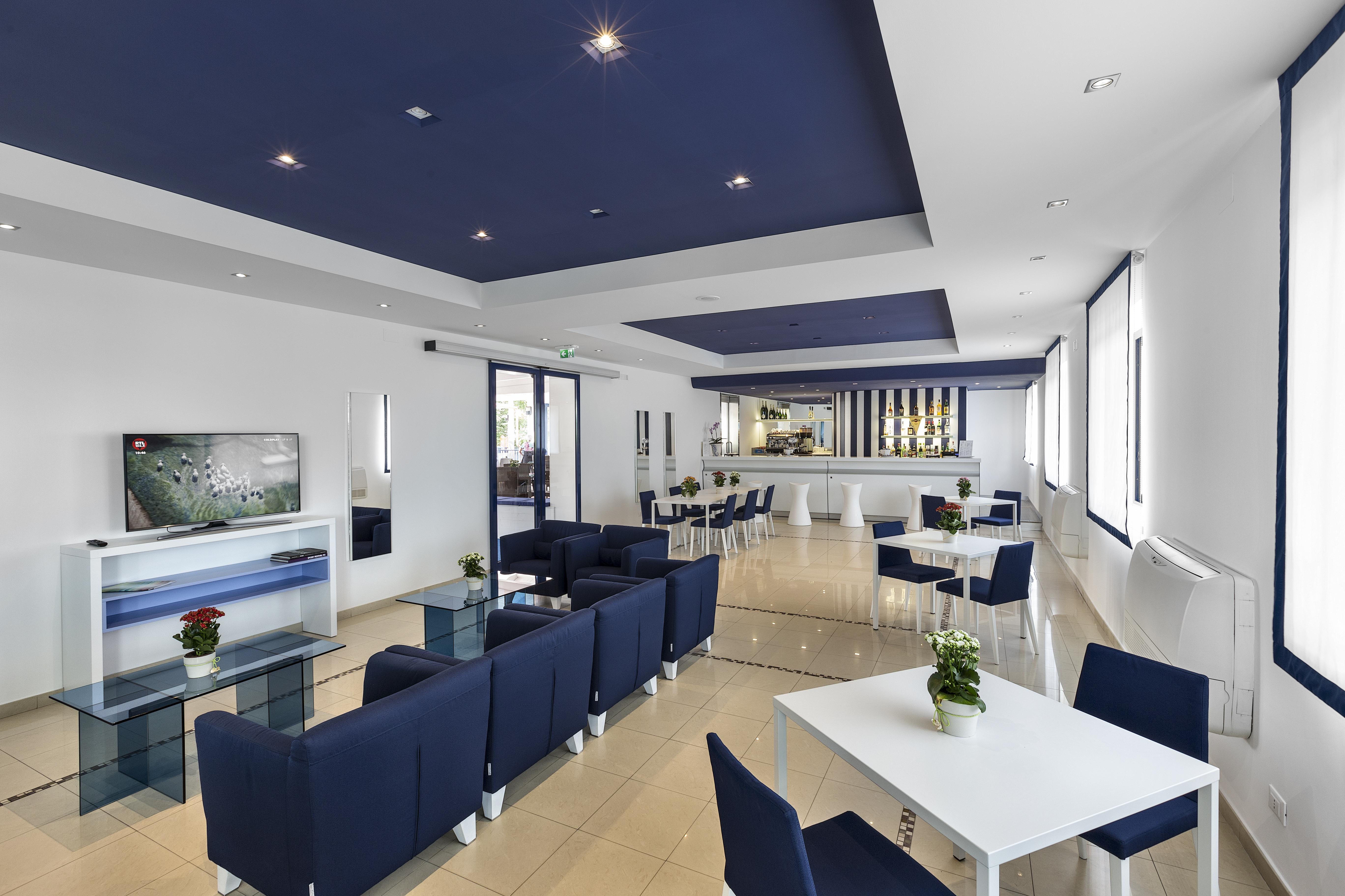 Ticho'S Greenblu Hotel Кастелланета-Марина Экстерьер фото