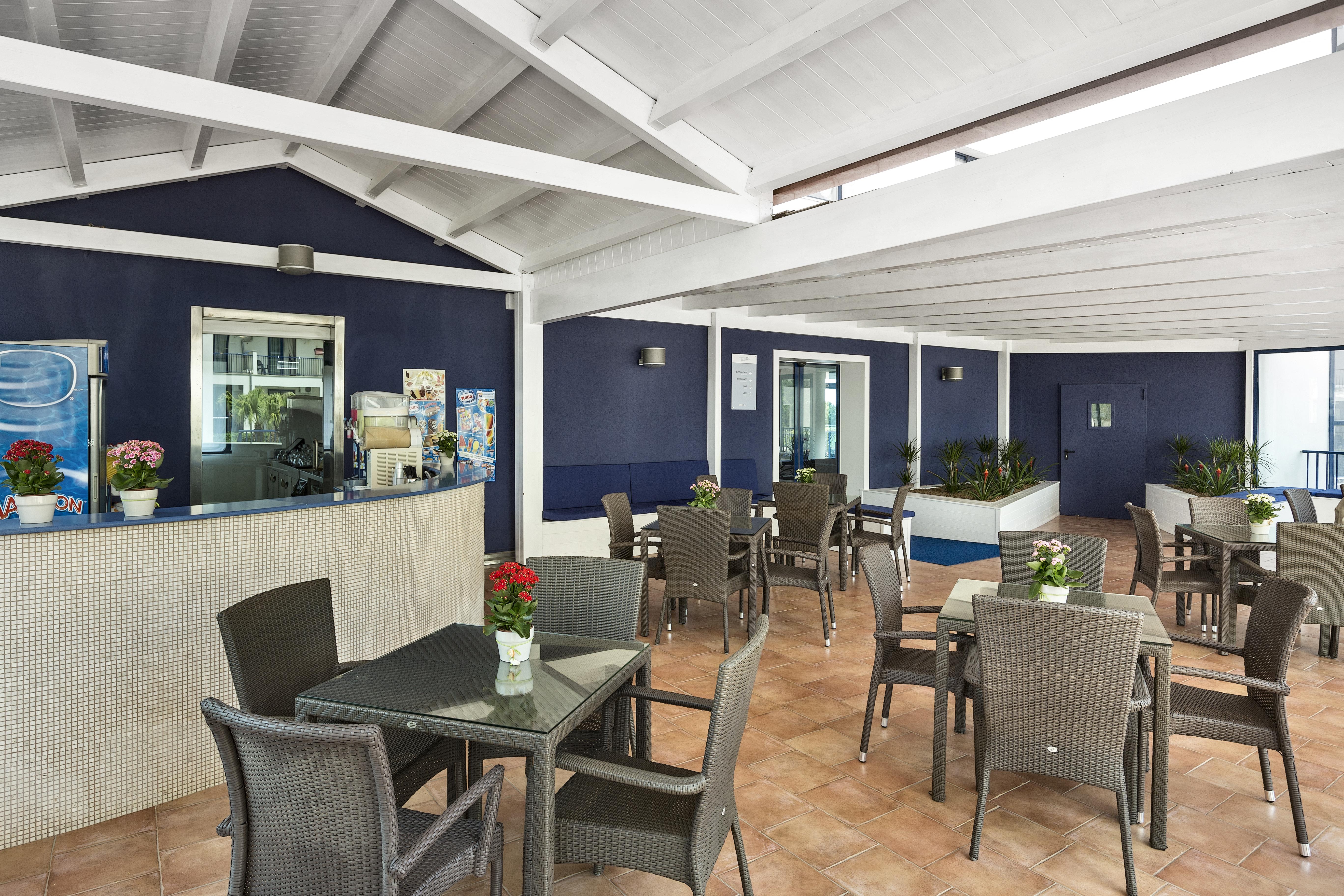 Ticho'S Greenblu Hotel Кастелланета-Марина Экстерьер фото
